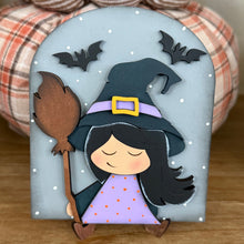 Load image into Gallery viewer, Small Arched Signs / Halloween/ Witch
