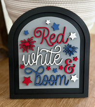 Load image into Gallery viewer, Small Arched Signs / 4TH Of JULY
