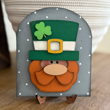 Load image into Gallery viewer, Small Arched Signs / St. Patrick’s Day

